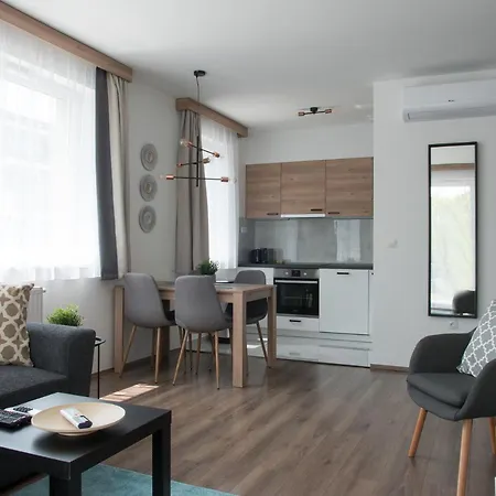 Lelle B21 * Балатонлелле